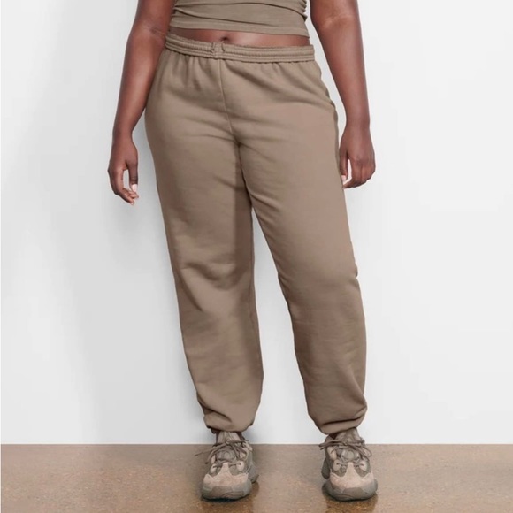 SKIMS Pants - SKIMS Joggers